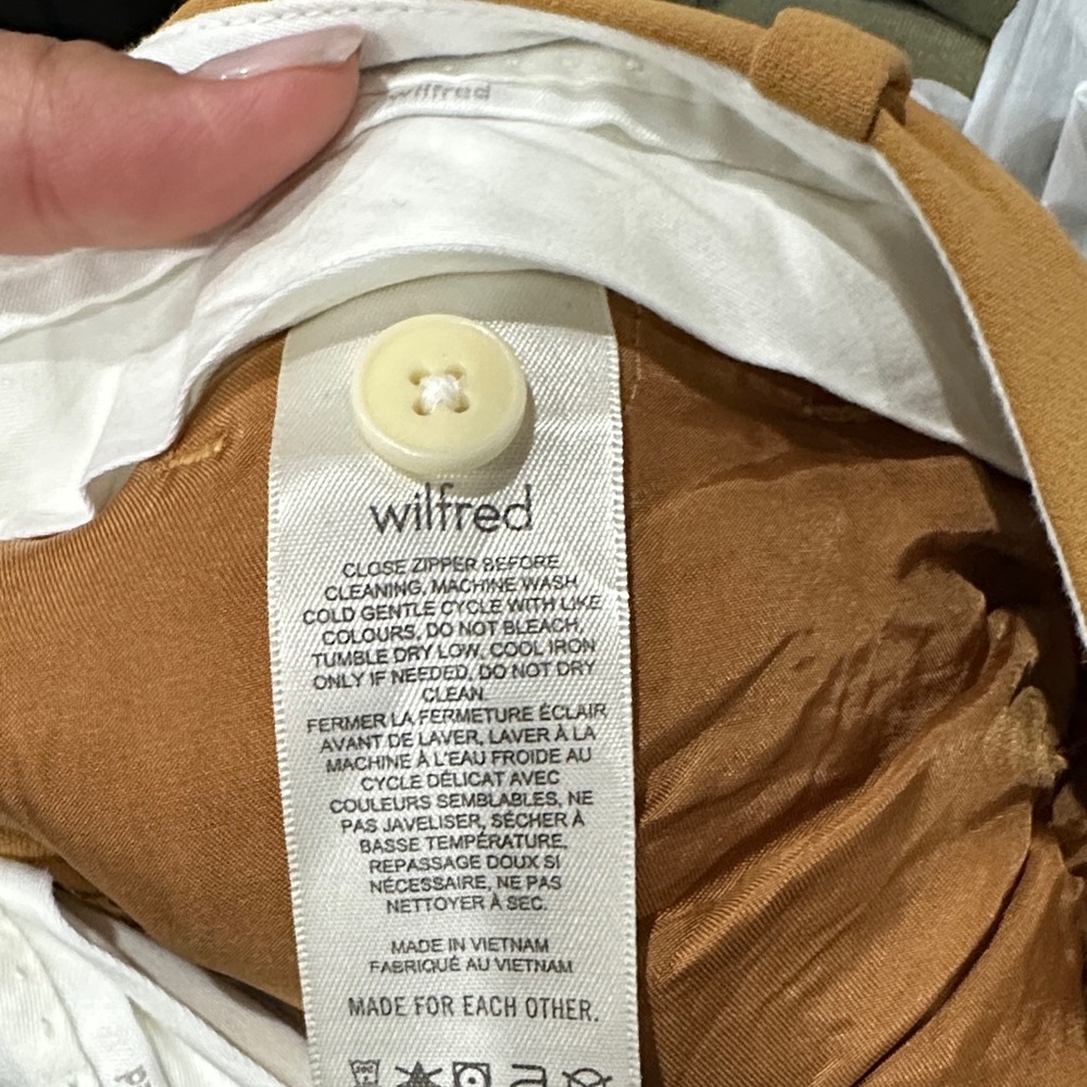 Aritzia Wilfred effortless pants - Picture 6 of 7